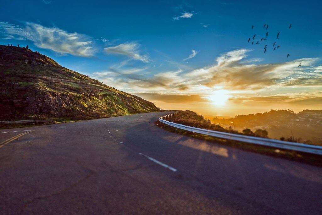 winding-road-1556177_1920-1024x684